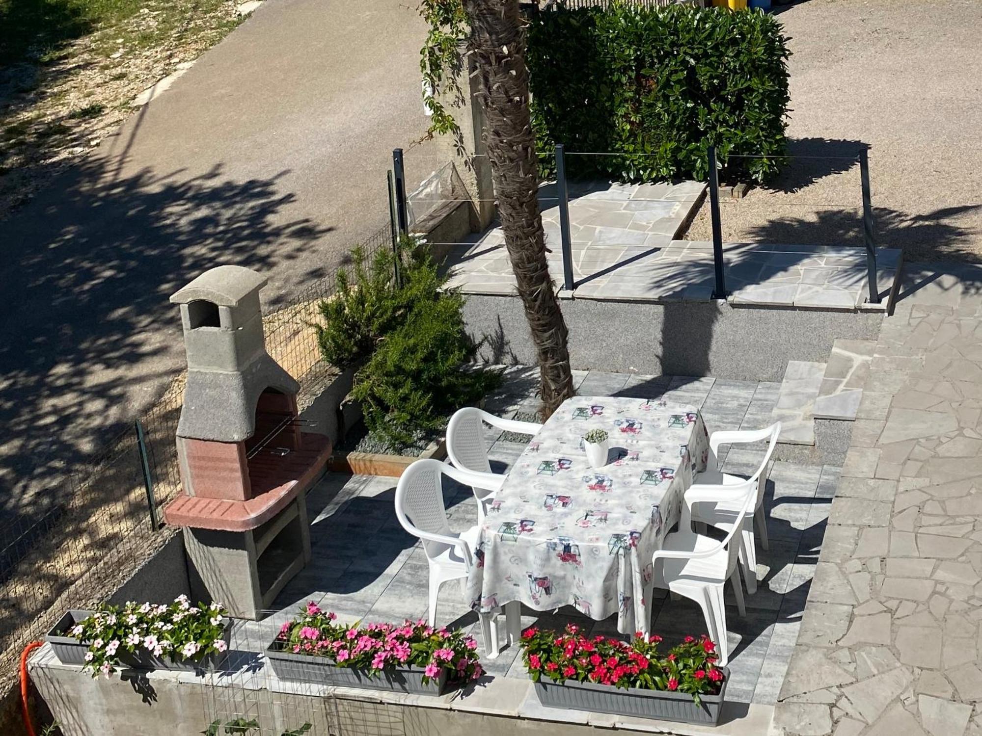 Apartmani Foresta Kras المظهر الخارجي الصورة